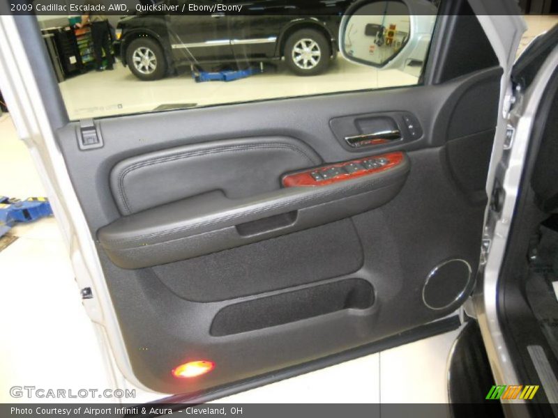 Quicksilver / Ebony/Ebony 2009 Cadillac Escalade AWD