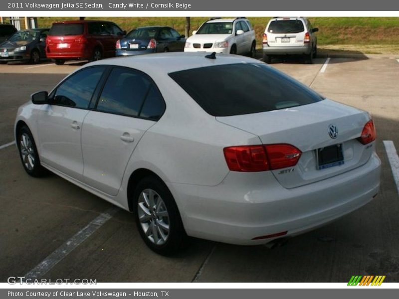 Candy White / Cornsilk Beige 2011 Volkswagen Jetta SE Sedan