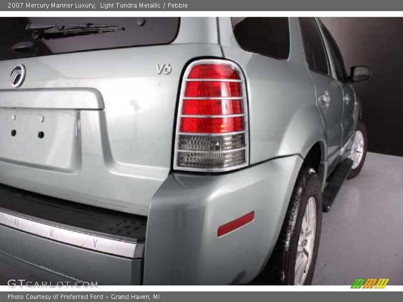 Light Tundra Metallic / Pebble 2007 Mercury Mariner Luxury