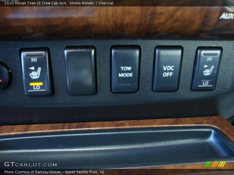 Controls of 2010 Titan LE Crew Cab 4x4