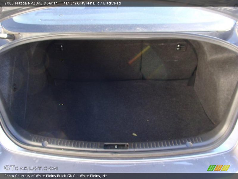 Titanium Gray Metallic / Black/Red 2005 Mazda MAZDA3 s Sedan