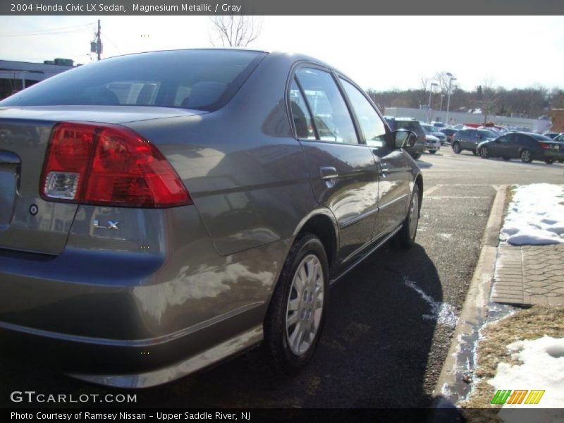 Magnesium Metallic / Gray 2004 Honda Civic LX Sedan