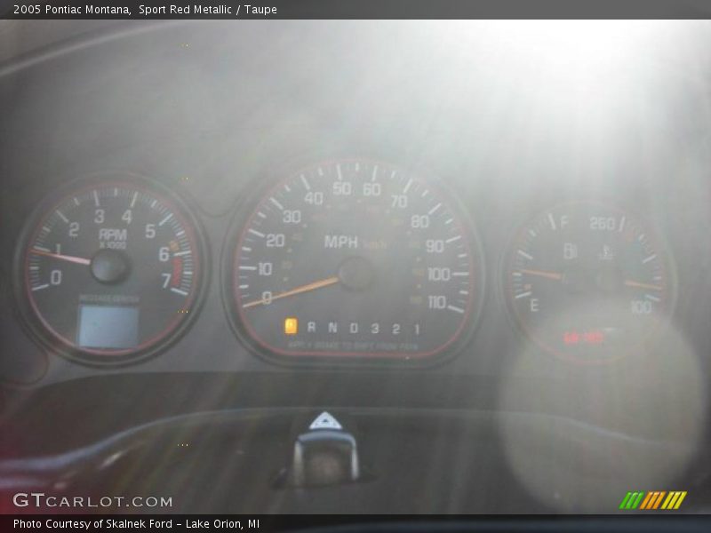 Sport Red Metallic / Taupe 2005 Pontiac Montana