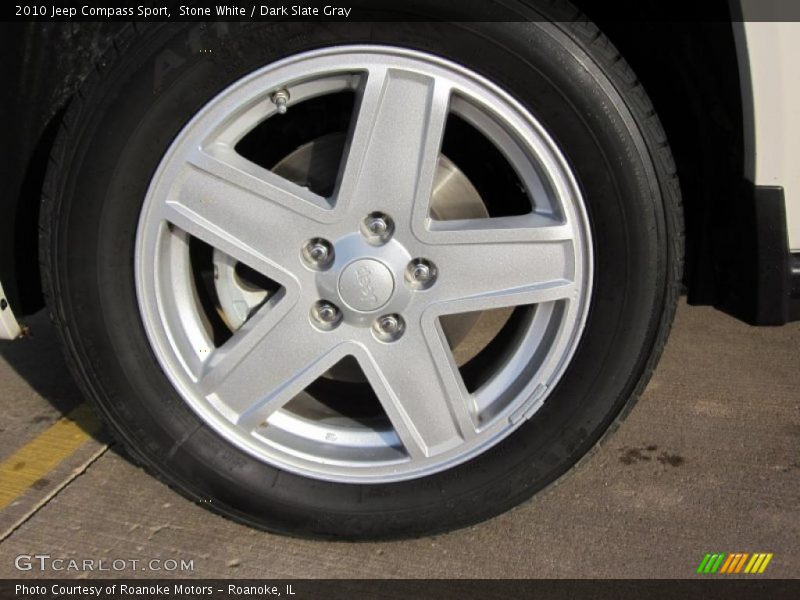 Stone White / Dark Slate Gray 2010 Jeep Compass Sport