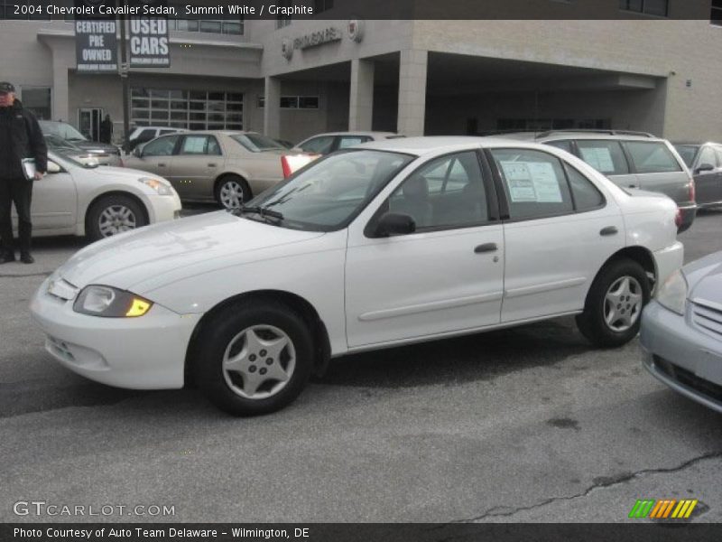 Summit White / Graphite 2004 Chevrolet Cavalier Sedan