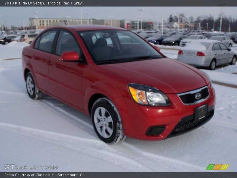Front 3/4 View of 2010 Rio LX Sedan