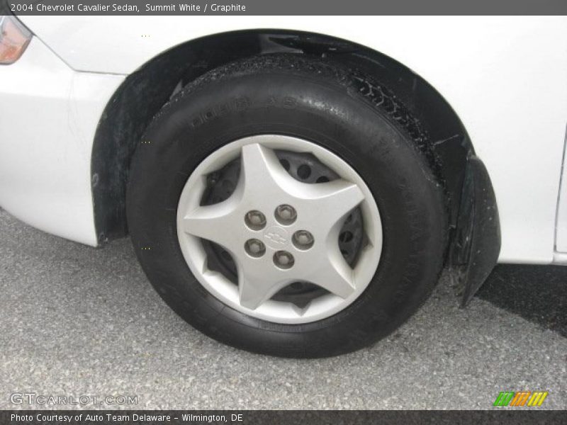 Summit White / Graphite 2004 Chevrolet Cavalier Sedan