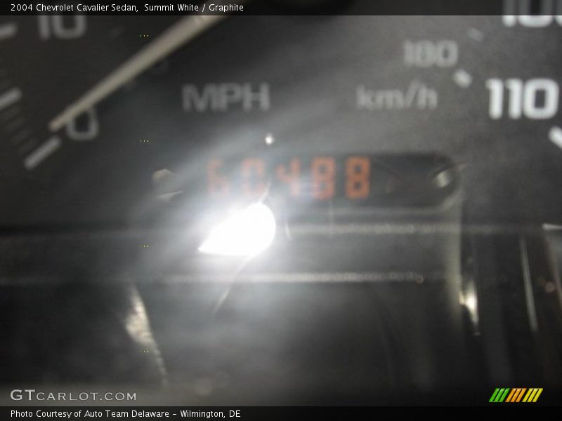 Summit White / Graphite 2004 Chevrolet Cavalier Sedan