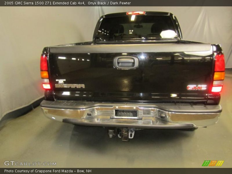 Onyx Black / Dark Pewter 2005 GMC Sierra 1500 Z71 Extended Cab 4x4