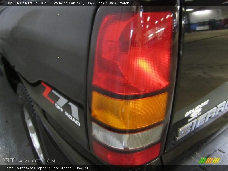 Onyx Black / Dark Pewter 2005 GMC Sierra 1500 Z71 Extended Cab 4x4