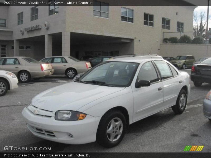 Summit White / Graphite 2004 Chevrolet Cavalier Sedan