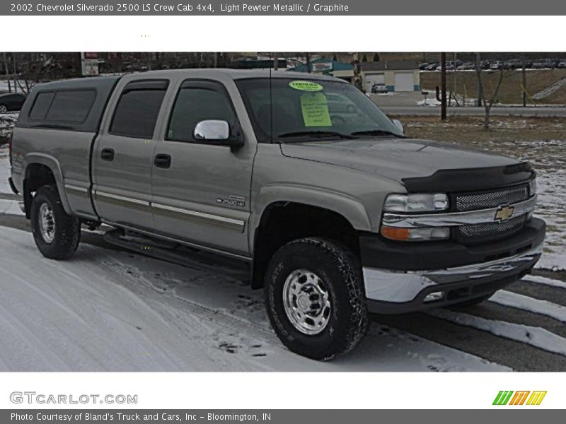 Light Pewter Metallic / Graphite 2002 Chevrolet Silverado 2500 LS Crew Cab 4x4