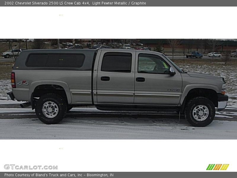 Light Pewter Metallic / Graphite 2002 Chevrolet Silverado 2500 LS Crew Cab 4x4