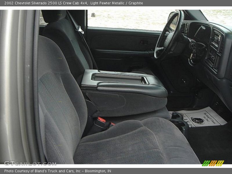 Light Pewter Metallic / Graphite 2002 Chevrolet Silverado 2500 LS Crew Cab 4x4