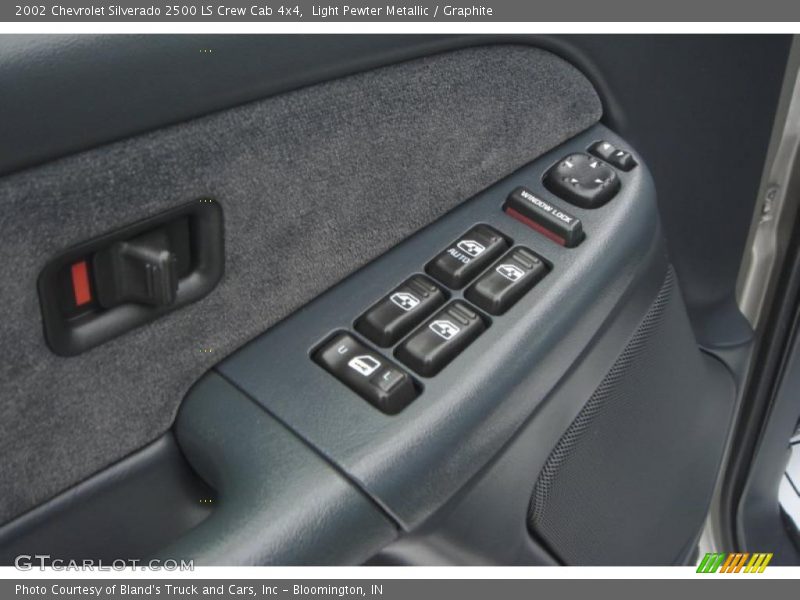 Light Pewter Metallic / Graphite 2002 Chevrolet Silverado 2500 LS Crew Cab 4x4