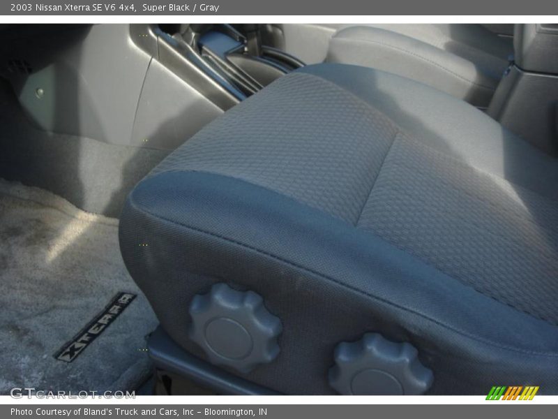 Super Black / Gray 2003 Nissan Xterra SE V6 4x4