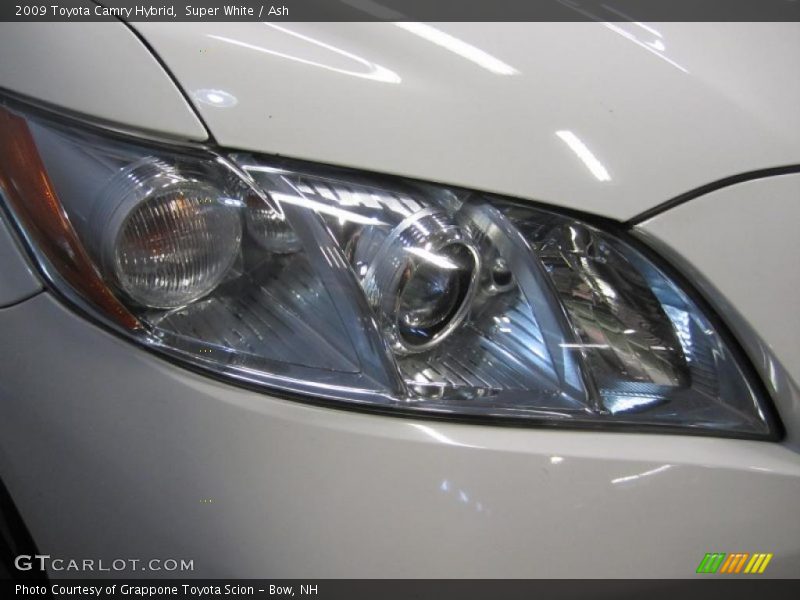 Super White / Ash 2009 Toyota Camry Hybrid