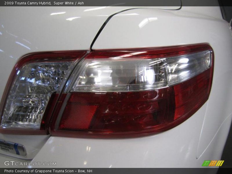 Super White / Ash 2009 Toyota Camry Hybrid