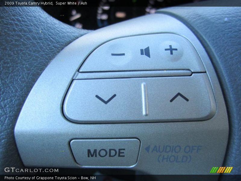 Super White / Ash 2009 Toyota Camry Hybrid