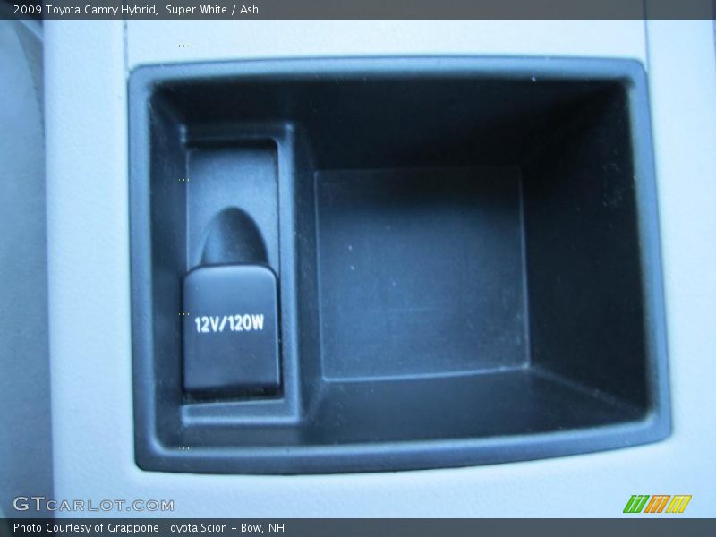 Super White / Ash 2009 Toyota Camry Hybrid