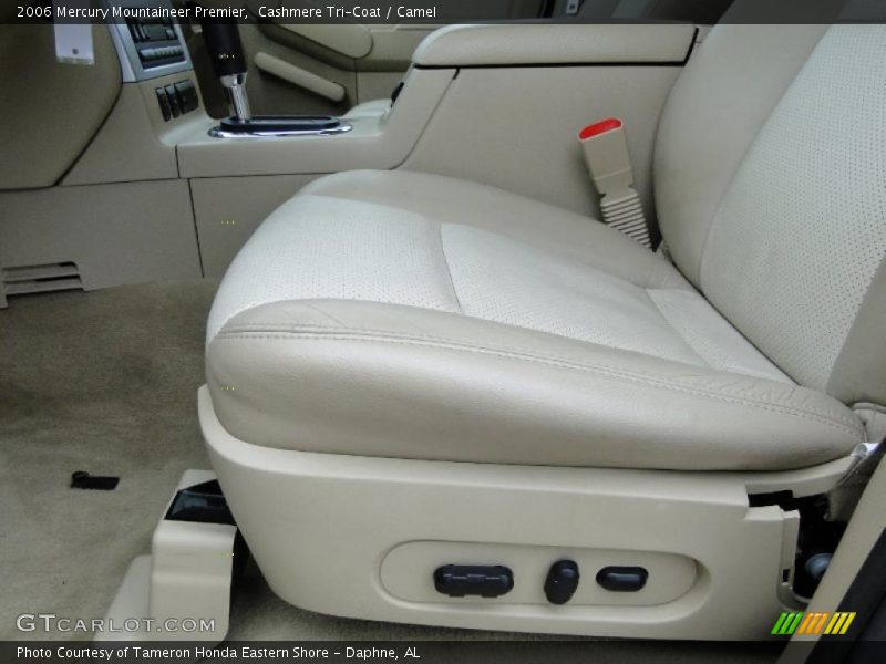  2006 Mountaineer Premier Camel Interior