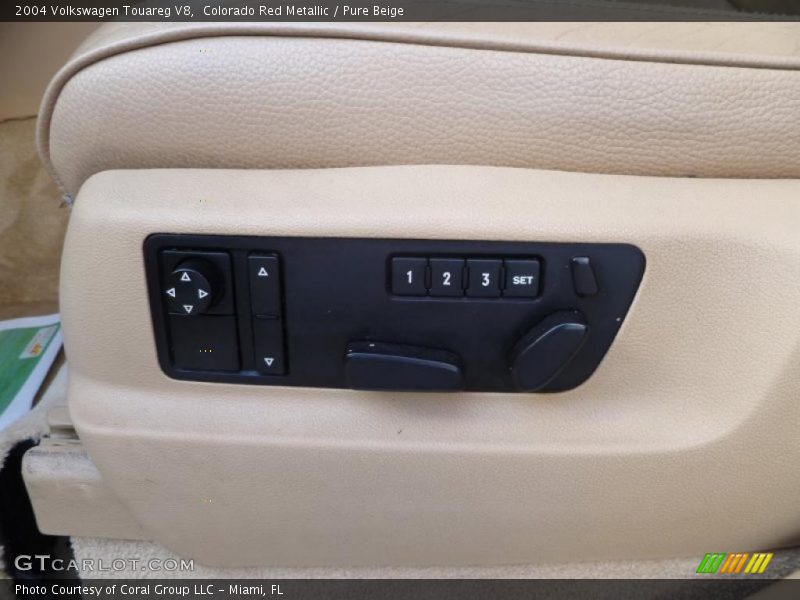 Colorado Red Metallic / Pure Beige 2004 Volkswagen Touareg V8