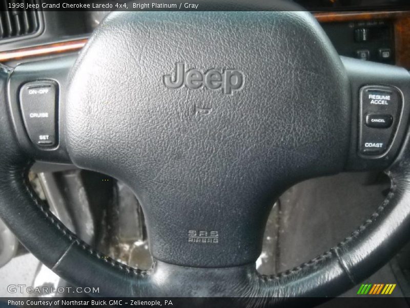 Bright Platinum / Gray 1998 Jeep Grand Cherokee Laredo 4x4