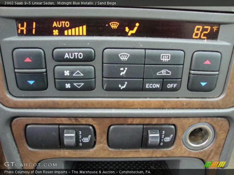 Controls of 2002 9-5 Linear Sedan