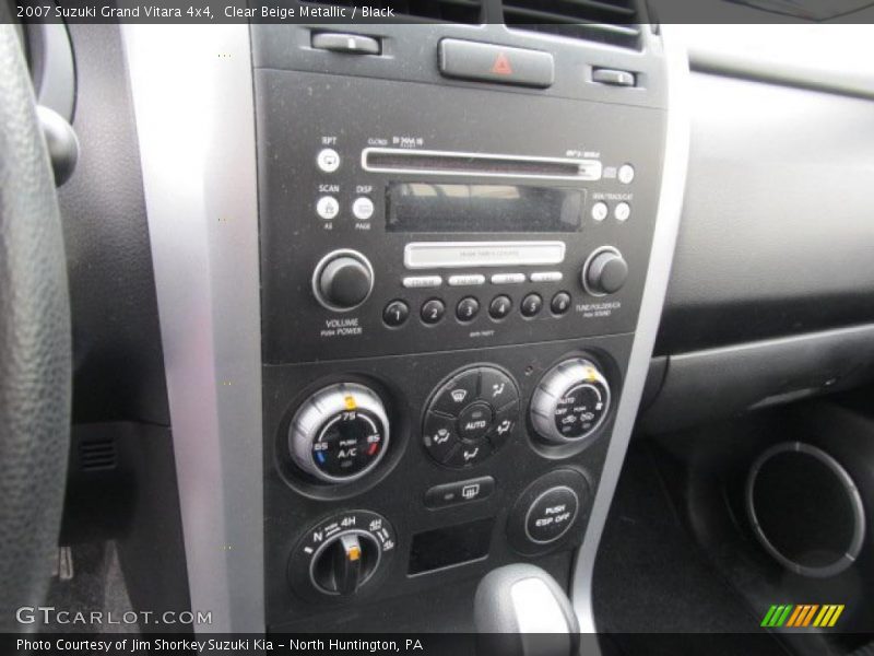 Clear Beige Metallic / Black 2007 Suzuki Grand Vitara 4x4