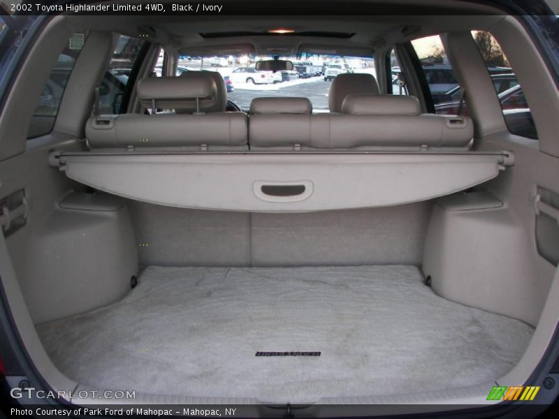 Black / Ivory 2002 Toyota Highlander Limited 4WD
