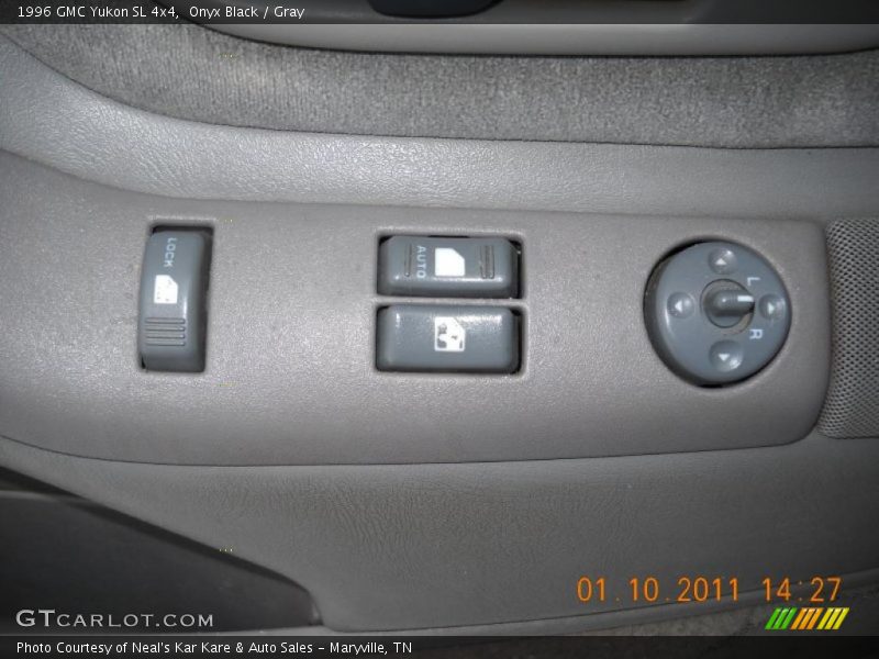 Onyx Black / Gray 1996 GMC Yukon SL 4x4