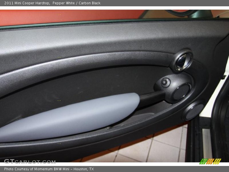 Pepper White / Carbon Black 2011 Mini Cooper Hardtop