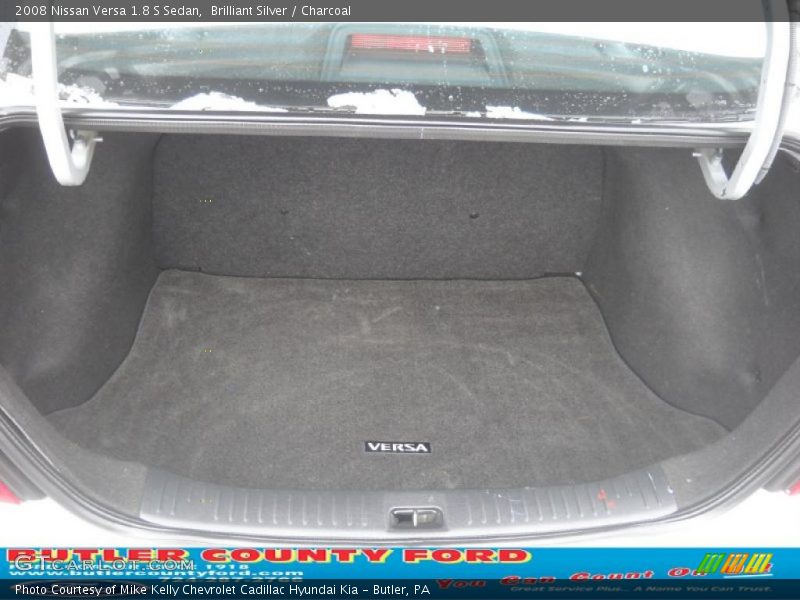 Brilliant Silver / Charcoal 2008 Nissan Versa 1.8 S Sedan