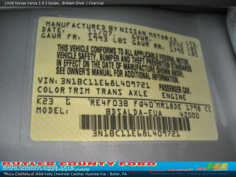 Brilliant Silver / Charcoal 2008 Nissan Versa 1.8 S Sedan