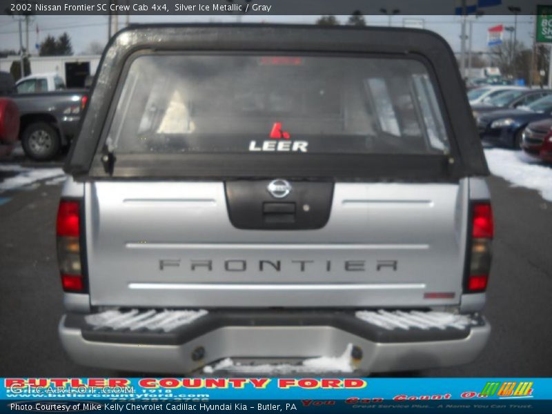 Silver Ice Metallic / Gray 2002 Nissan Frontier SC Crew Cab 4x4