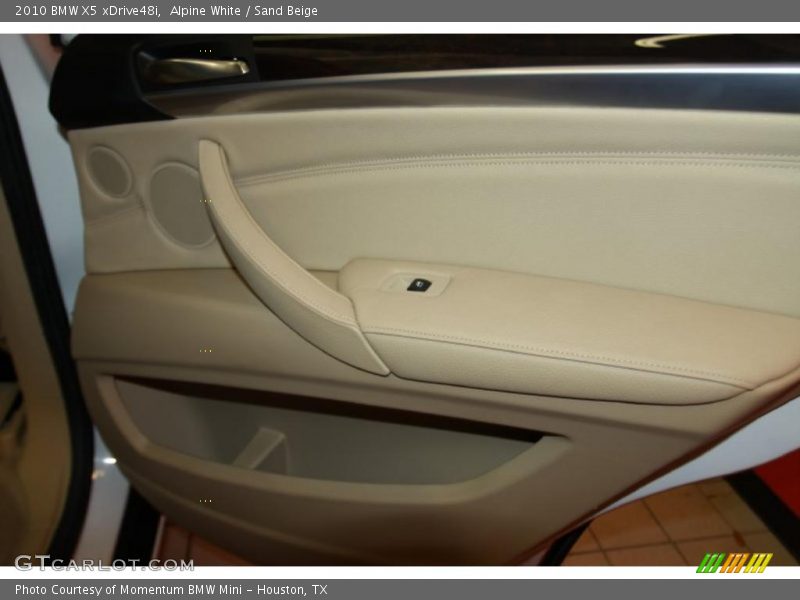 Alpine White / Sand Beige 2010 BMW X5 xDrive48i