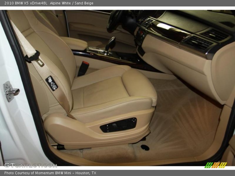 Alpine White / Sand Beige 2010 BMW X5 xDrive48i