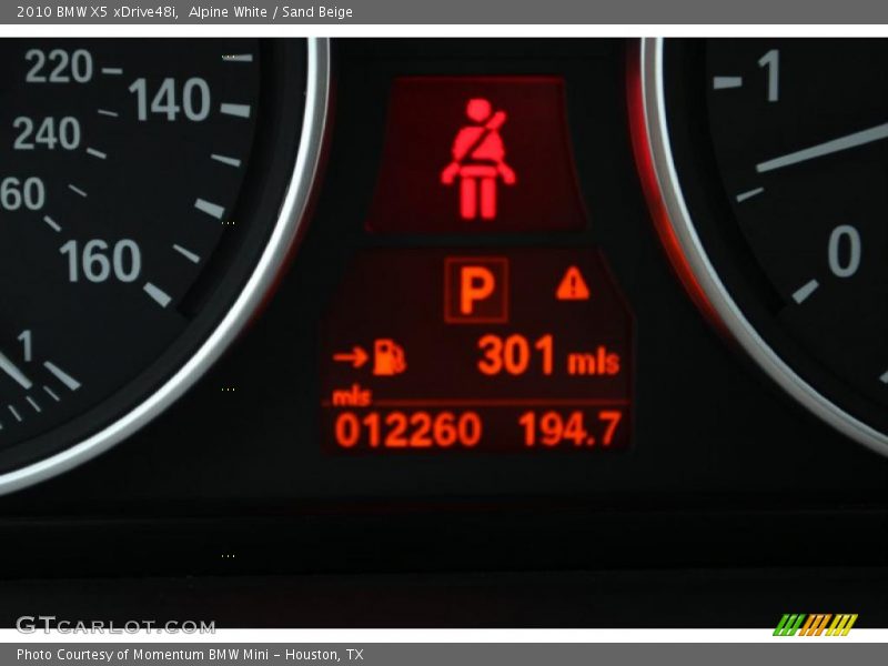 Alpine White / Sand Beige 2010 BMW X5 xDrive48i