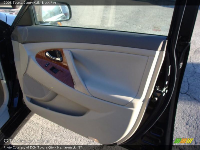 Black / Ash 2008 Toyota Camry XLE