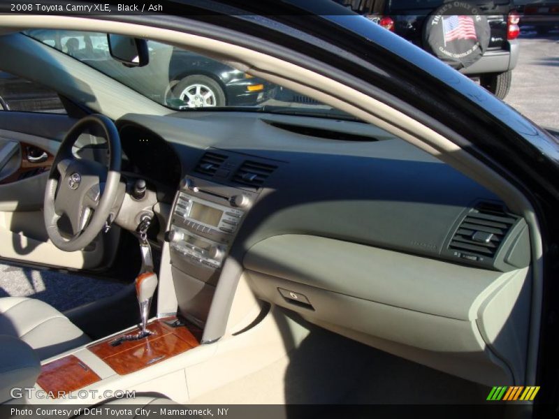 Black / Ash 2008 Toyota Camry XLE