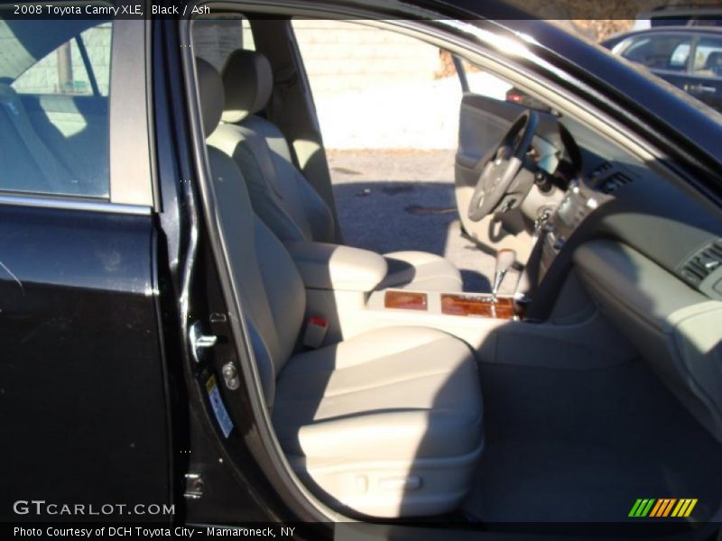 Black / Ash 2008 Toyota Camry XLE