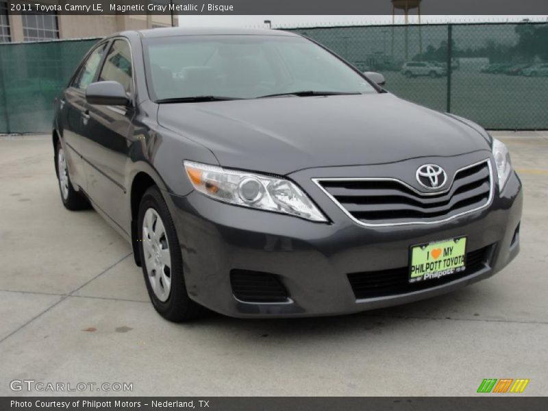  2011 Camry LE Magnetic Gray Metallic