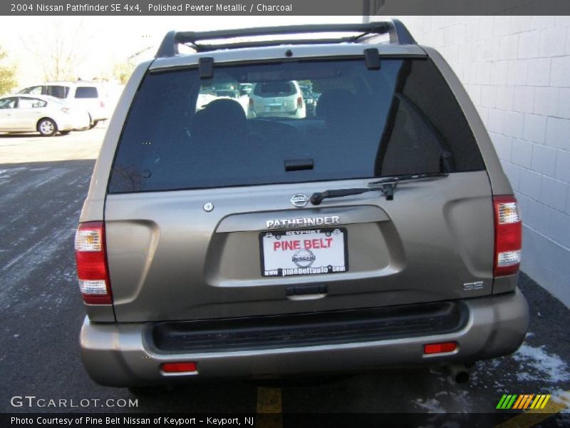 Polished Pewter Metallic / Charcoal 2004 Nissan Pathfinder SE 4x4