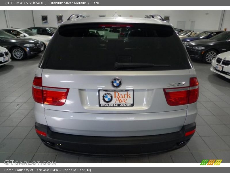 Titanium Silver Metallic / Black 2010 BMW X5 xDrive30i