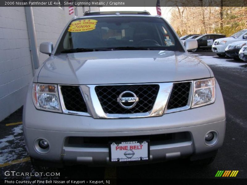 Silver Lightning Metallic / Graphite 2006 Nissan Pathfinder LE 4x4