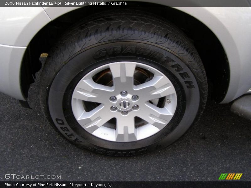 Silver Lightning Metallic / Graphite 2006 Nissan Pathfinder LE 4x4