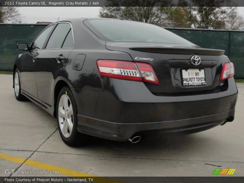 Magnetic Gray Metallic / Ash 2011 Toyota Camry SE