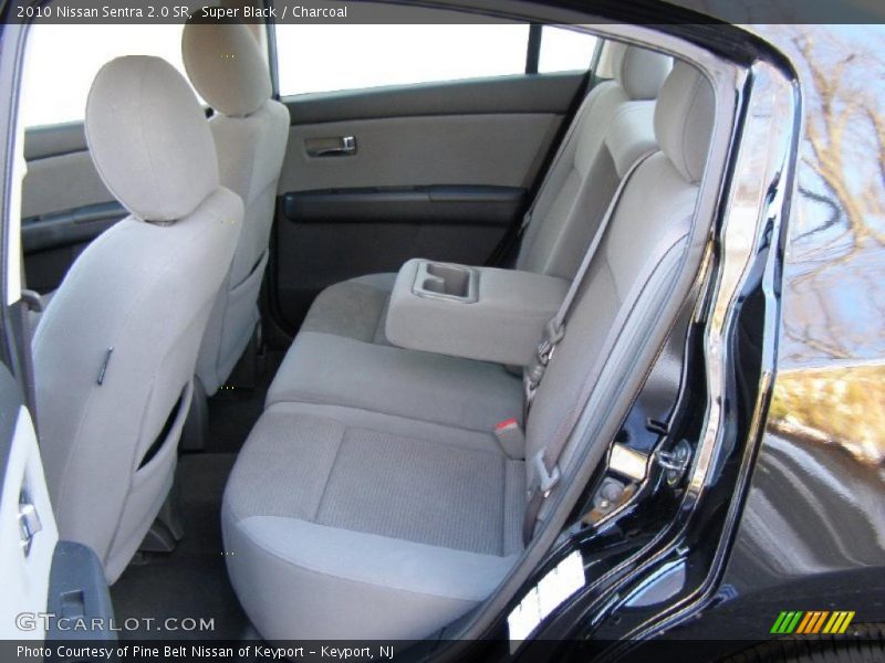 Super Black / Charcoal 2010 Nissan Sentra 2.0 SR