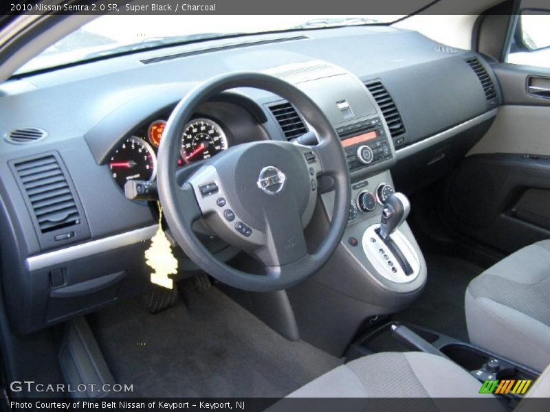 Super Black / Charcoal 2010 Nissan Sentra 2.0 SR