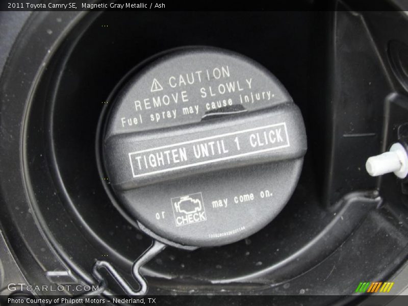 Magnetic Gray Metallic / Ash 2011 Toyota Camry SE
